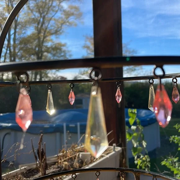 Beautiful Wrought Iron 2-Tier Pie Holder - Picture 5 of 5